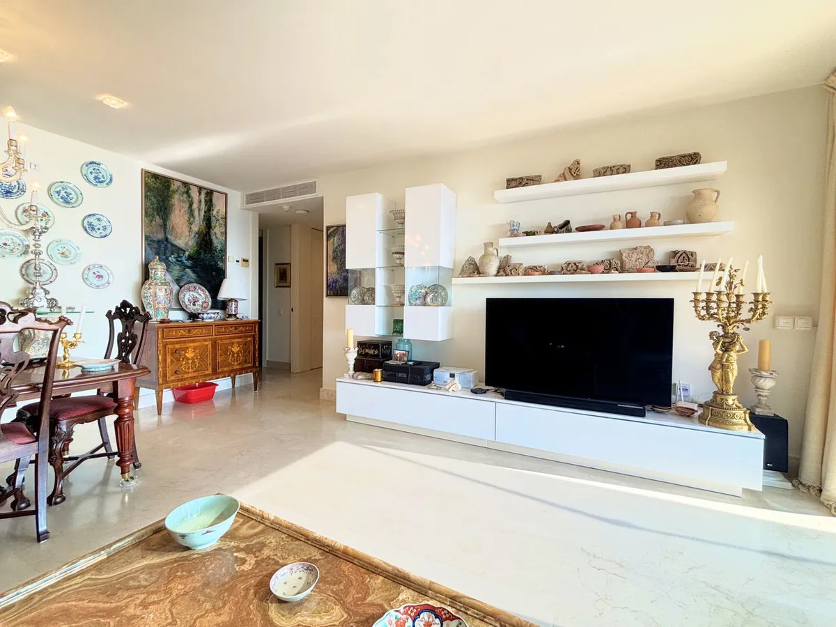 4e90fa20-2280-4fec-acdd-bda4529a1878