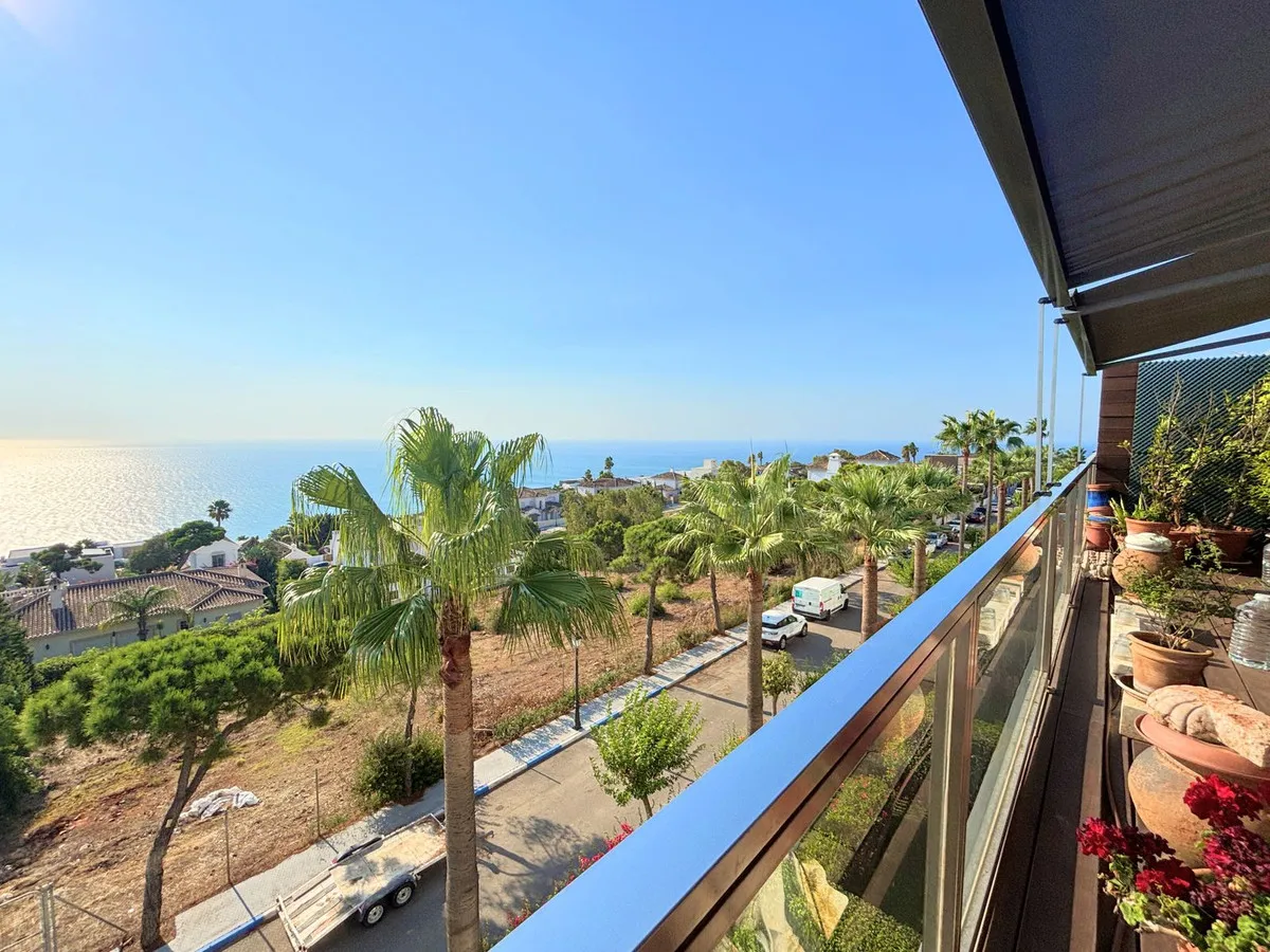 c6017449-9253-4d39-a27c-dbe11cc84553