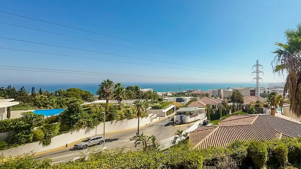 54e755f8-541e-4c2d-b71e-622491c8c382