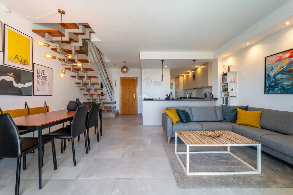 9a6912ae-152c-4e4a-8705-12de35117d05