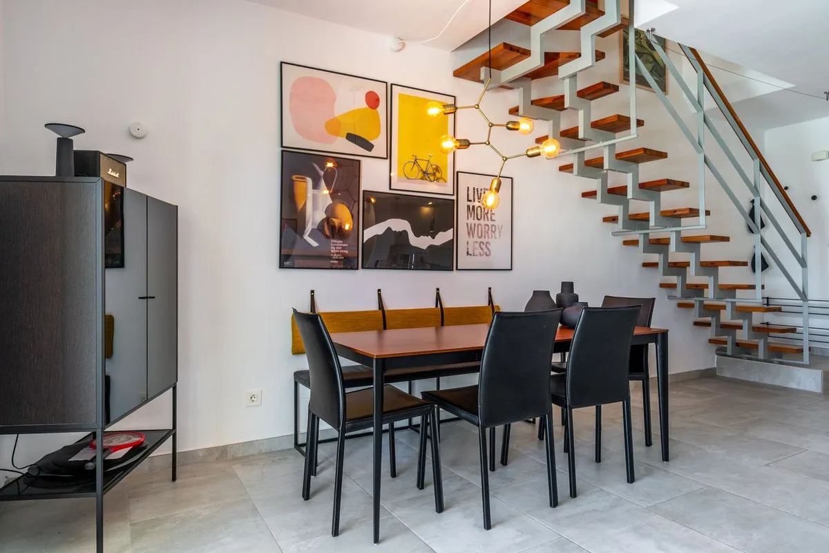 cb08c8d6-9128-481f-8a8a-92b7a03a9077