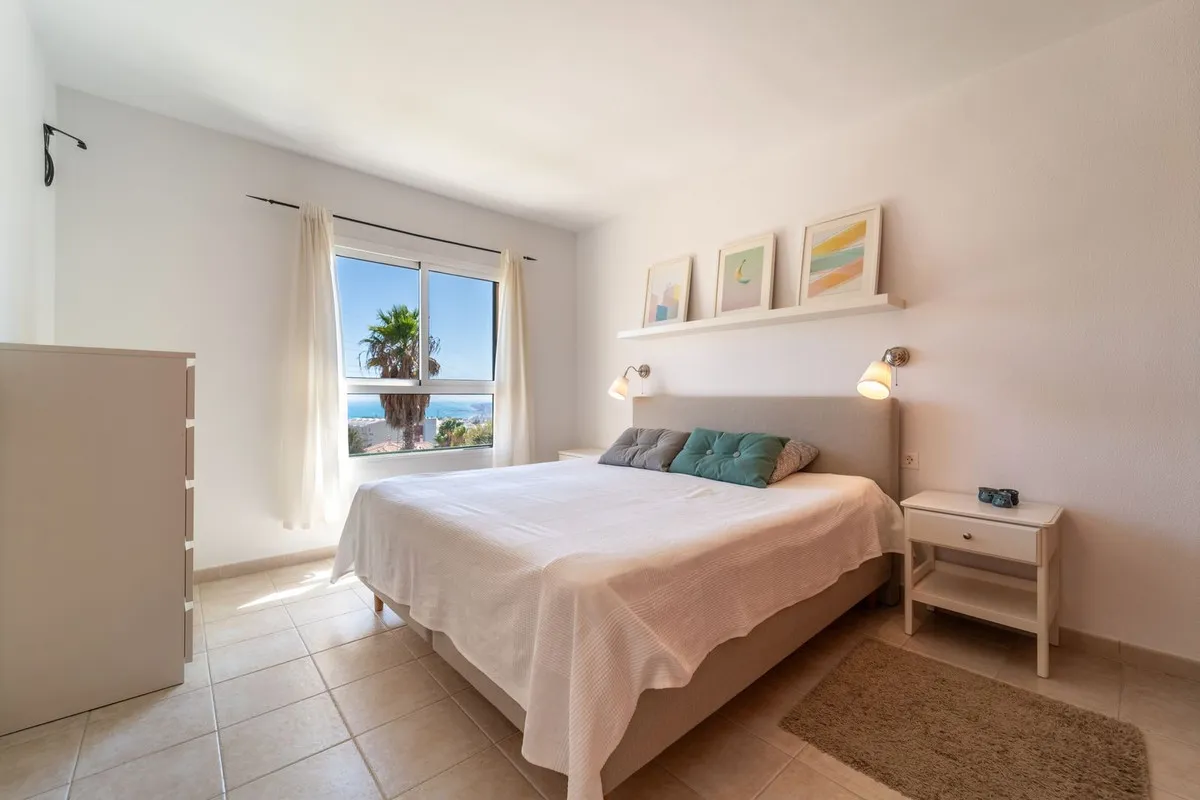 fd099e1d-adfd-4742-af74-cb1e657a0ef8