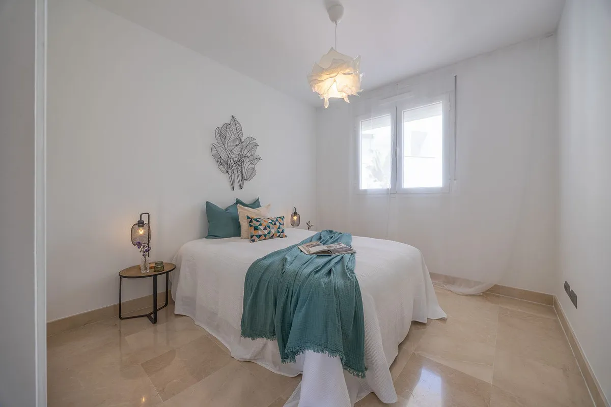 8f90bda2-d700-465f-b0d5-ca67328a5856