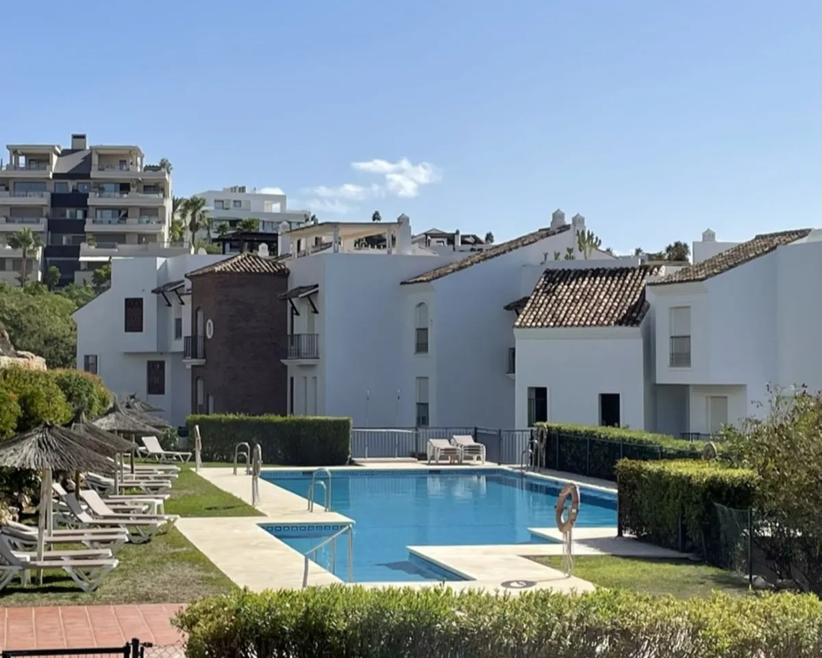 dcdbc0a5-62cd-4769-89be-30a05f2b484c