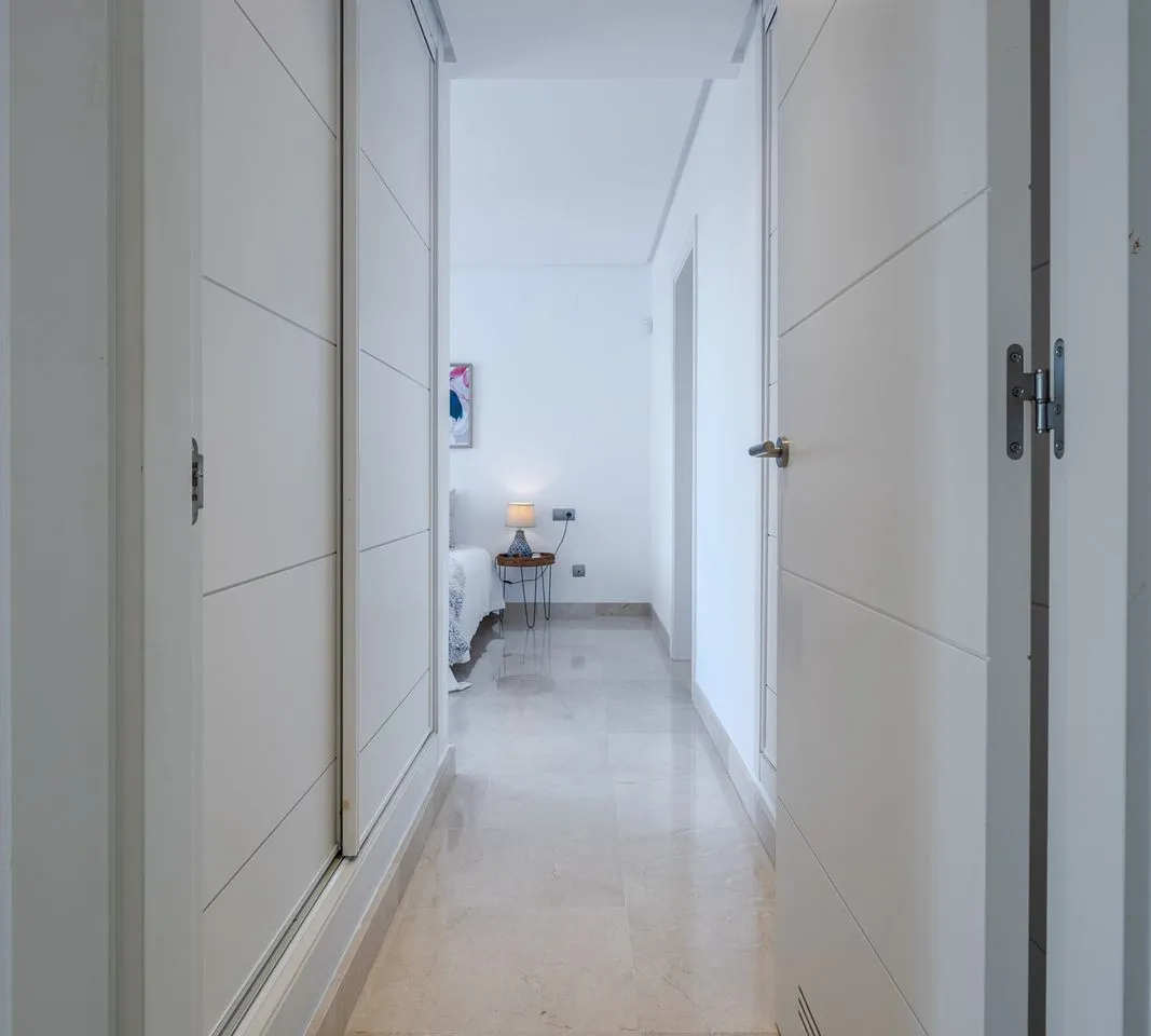 f08b0f93-4b0c-4fd0-bb4c-ecf40412f21f