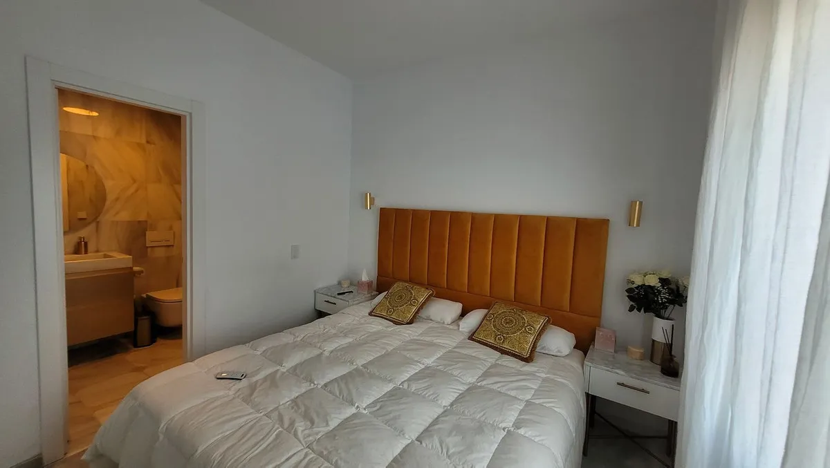 811a72e8-a191-4ba3-9b2e-5e96a14a27c7