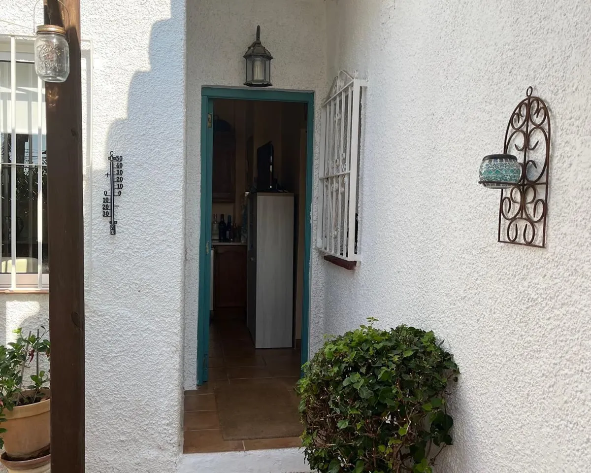 95ff75f0-6732-41f4-8d39-4151dd269aad