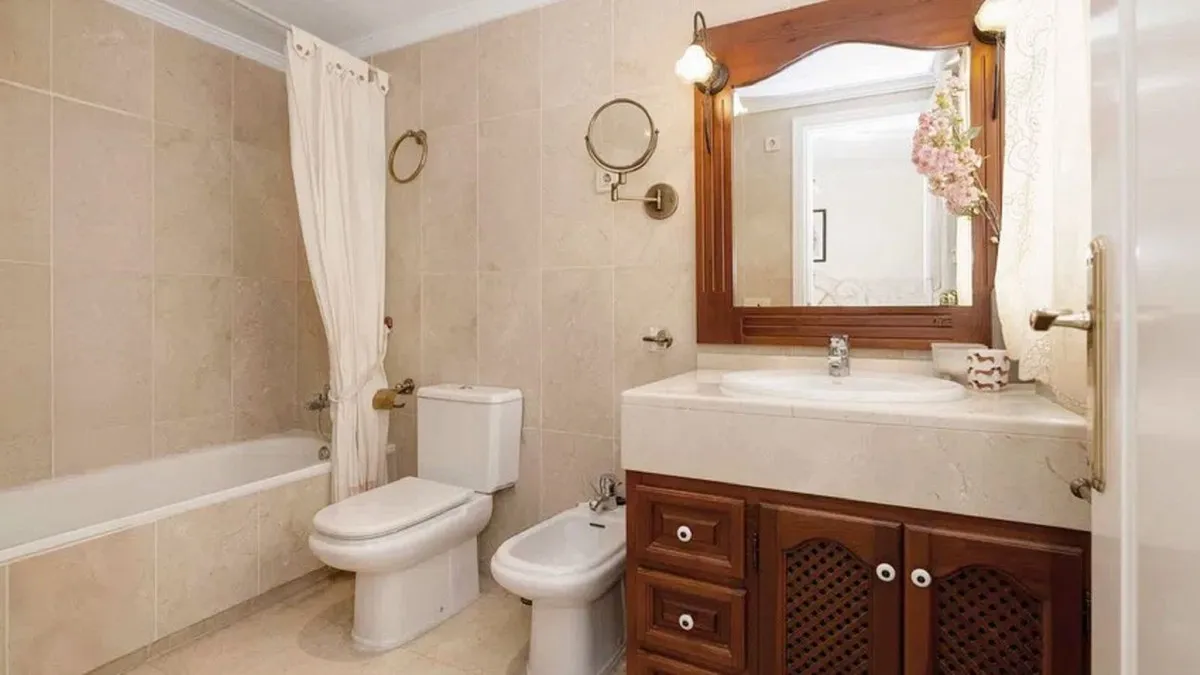 1dcc0def-dd9b-455b-a694-99a9f9838134