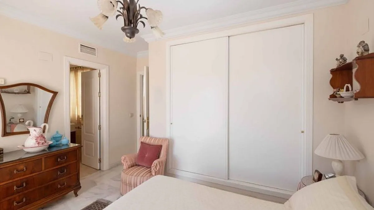 33fdf1ab-2a17-4add-8d99-0cd7f444f852