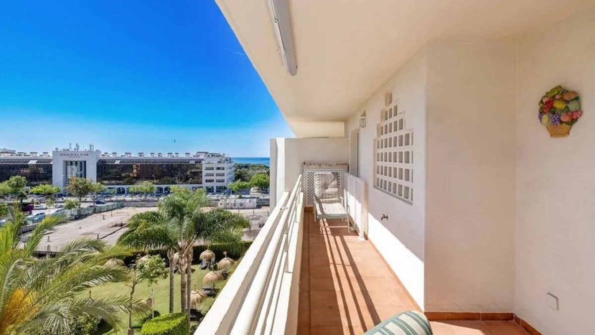 5c4b4d37-ed33-4cd3-81c8-66ff5cd1c5a1