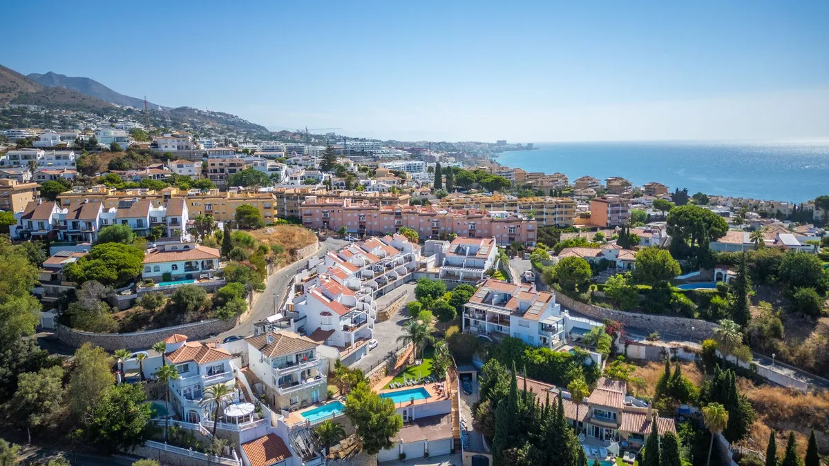 005bb3f5-147c-4bb0-9e82-af56ff9ea1b9