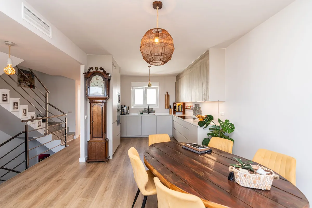 925d1b40-3ffe-4f2f-9464-6b8ce7058e52