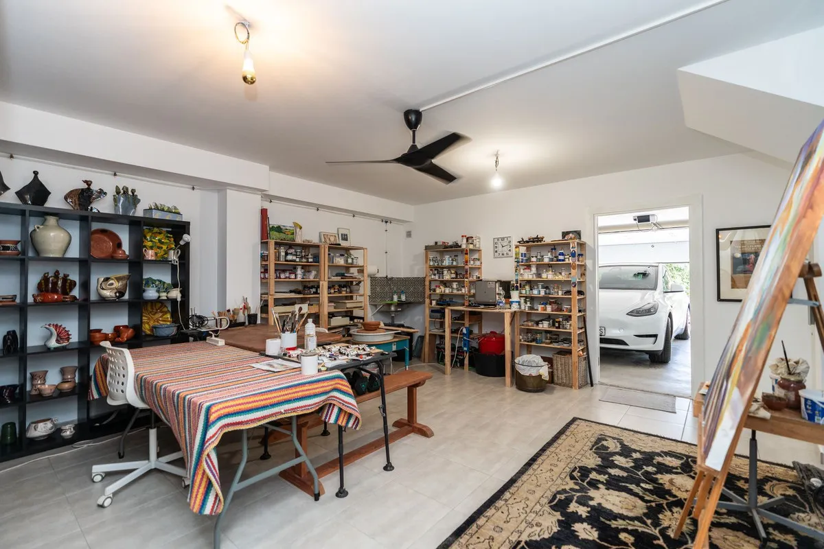 964681e4-8516-4ded-abed-0c1c89f08d5d