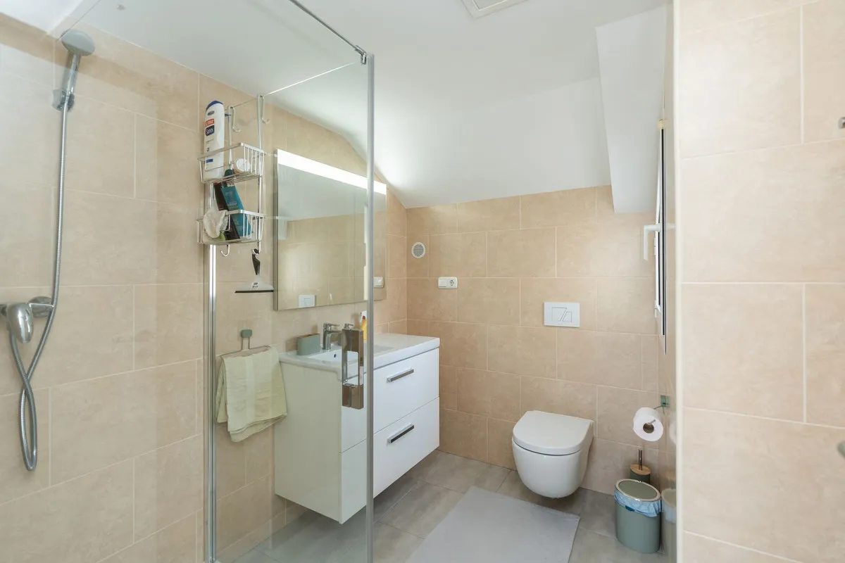 a3d8632e-314d-430e-b32a-a6700f26f305