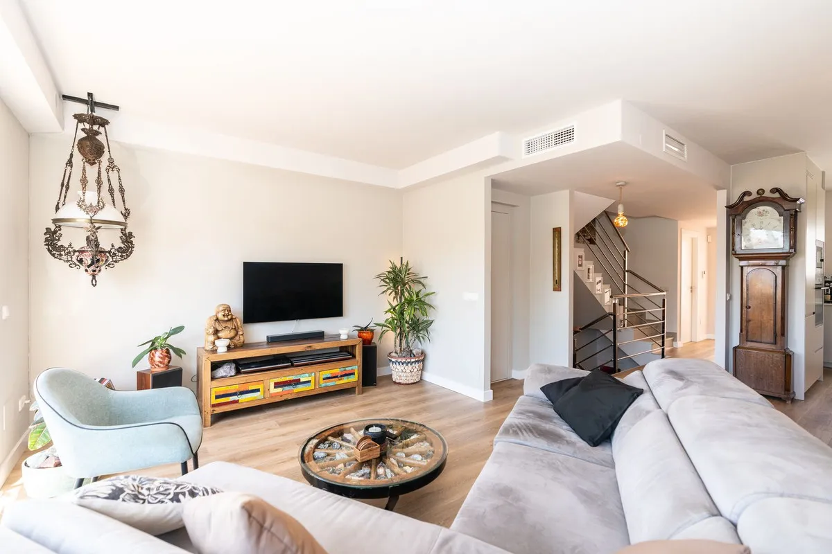 ae390dd7-6eb0-4eaa-aa3b-89e3c3f98ffa