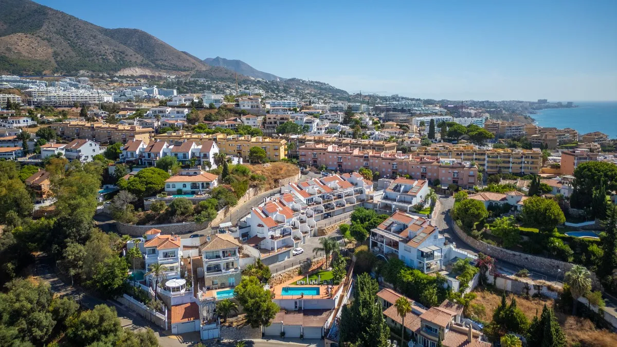 b205c546-a4a8-45bb-bebf-e79a4e4a7b86