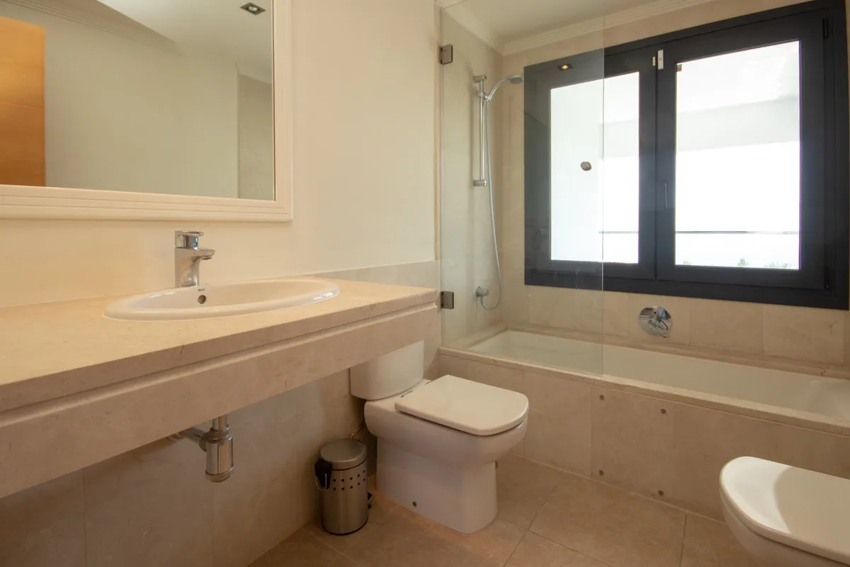 163473cf-cb8a-444d-98f5-41631a7966db