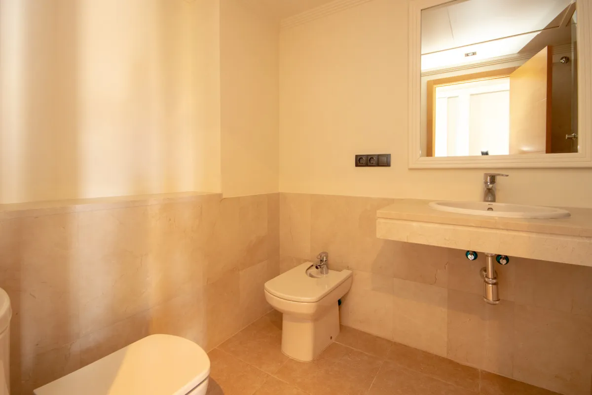 4db59fc7-4e61-48b7-b495-0a6ffc9af1a4