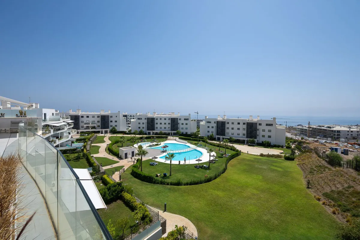 18036e1b-87f0-4483-9727-7c6702a4ecc7