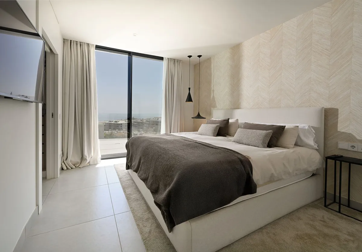 199b31d0-0868-46c8-a985-19ea3dba227d