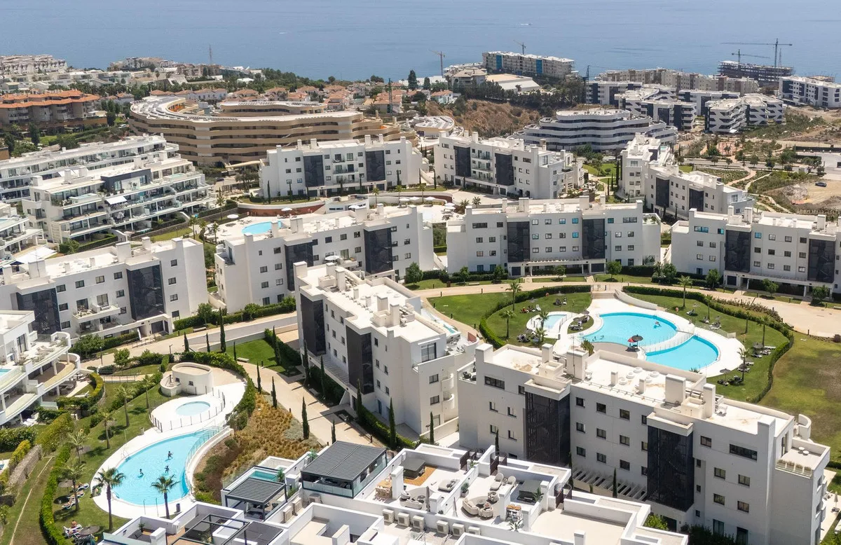 305ae2c8-4ee7-46b6-88ac-dfdf4e30c2d3