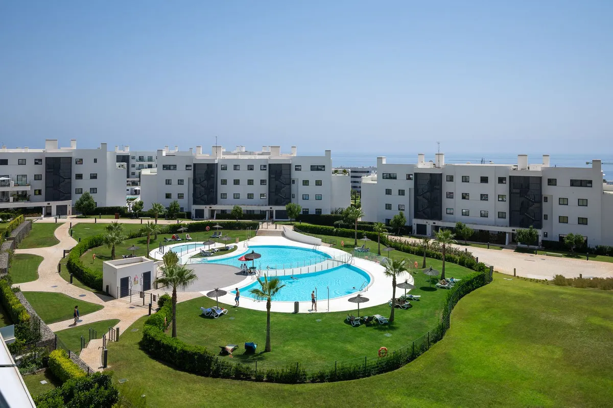 34a544ef-1a14-4076-b547-773ac81662ff