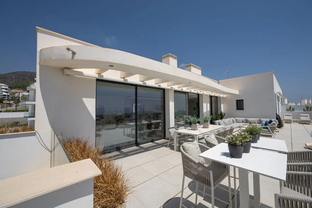 39c43f28-2928-45e1-bac8-1fdb5b055a39