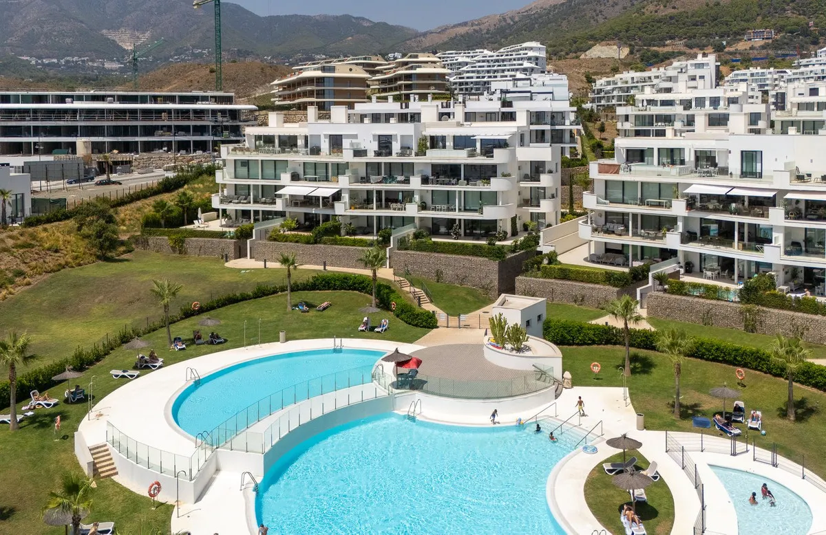 6f2c9777-f8ab-4a48-8f49-105de981e99c