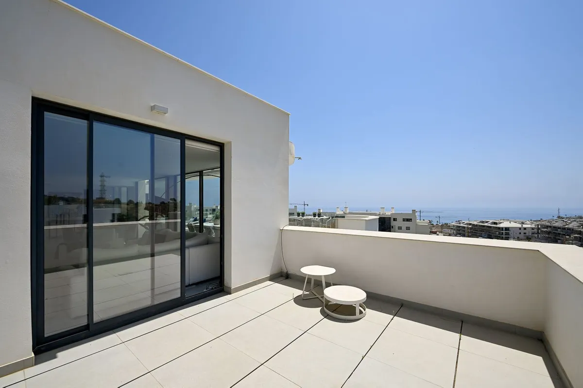 745fd85a-c6d8-4dfc-bd6d-36a4de6d14b2