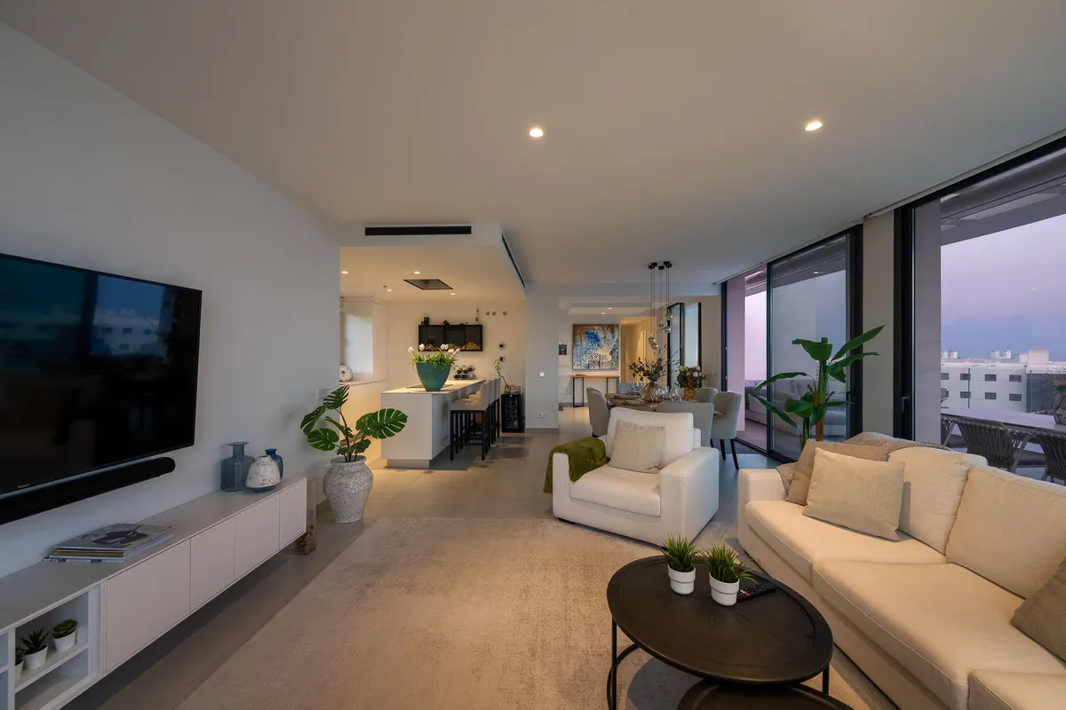 84be3dc2-85b0-4c2a-a7f5-b9f26ee39627