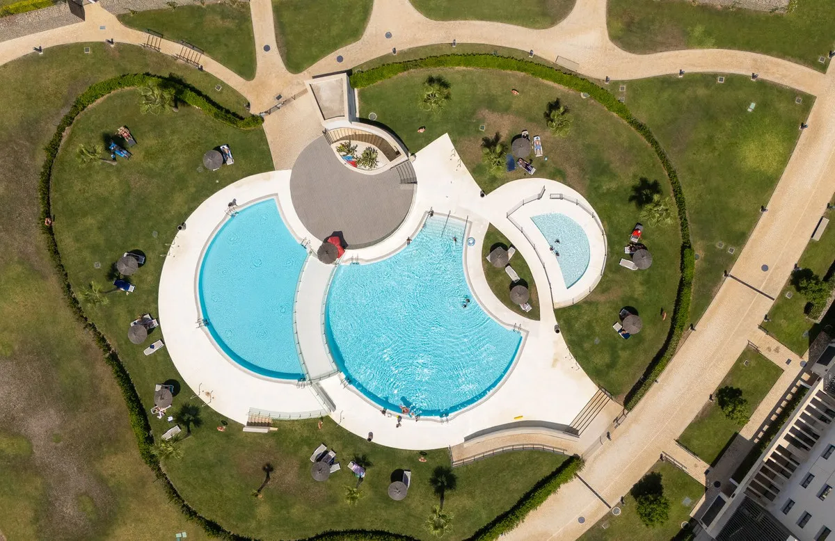 e137630e-3a70-4bc0-a22b-de8aab70cb7c