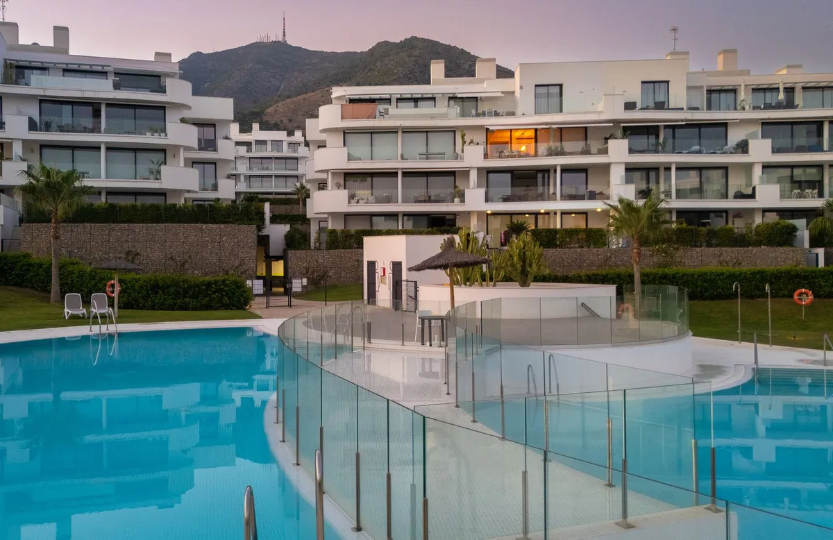 e6c4653f-a413-487d-a51f-3c581aee6c08