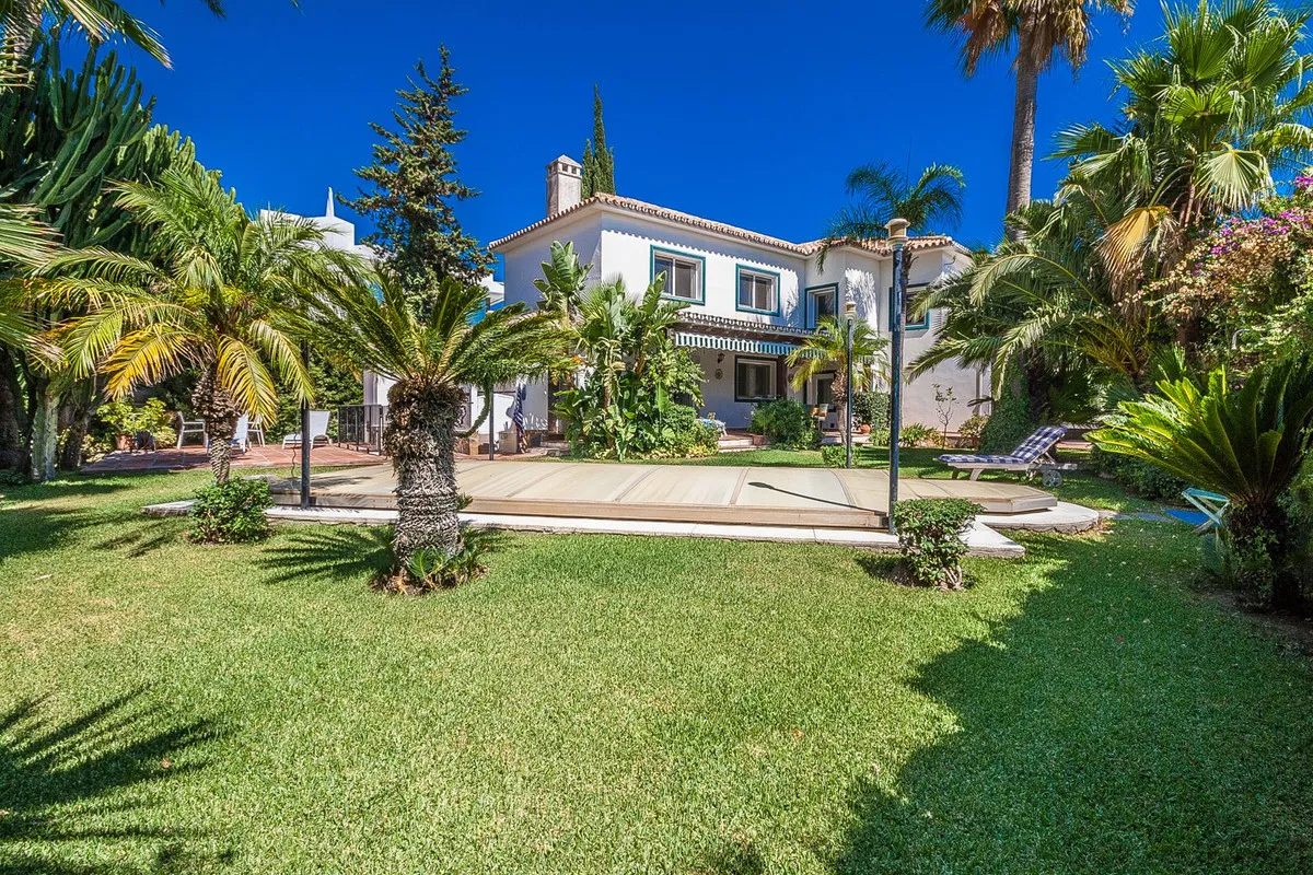 b6984196-a8be-4364-8084-53151bc55871