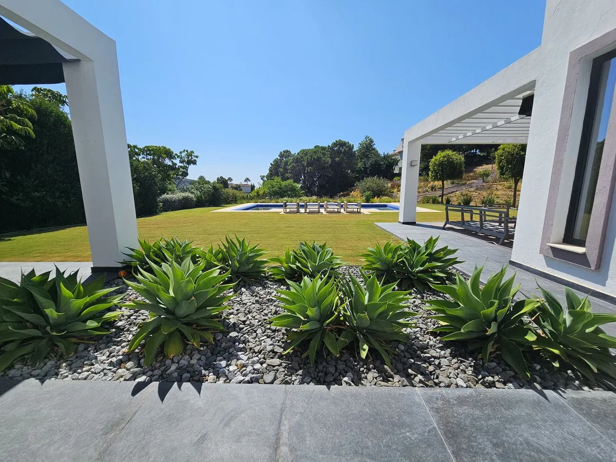 0bc04f57-7e65-4da9-8f81-9766f90b842b