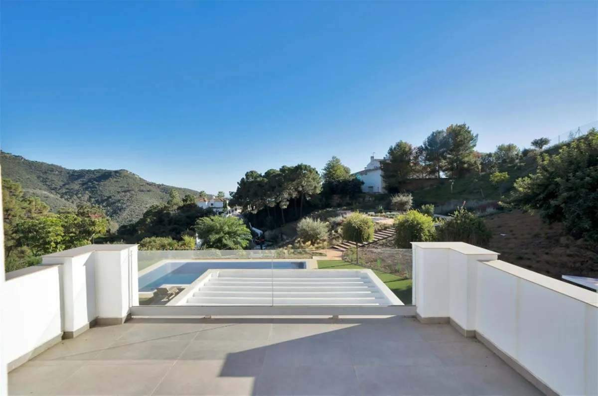 c04b1f98-c0cd-4b9f-9e30-f58fdc54456b