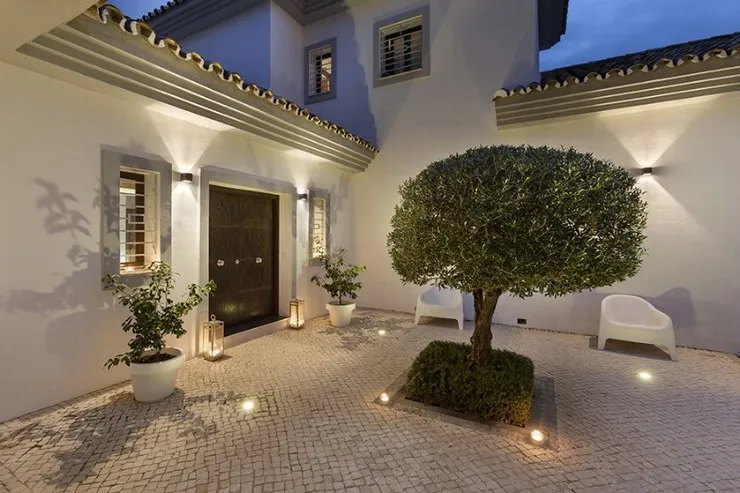 e18be4b6-6f2f-42ef-8bcd-a2d7a75973fc