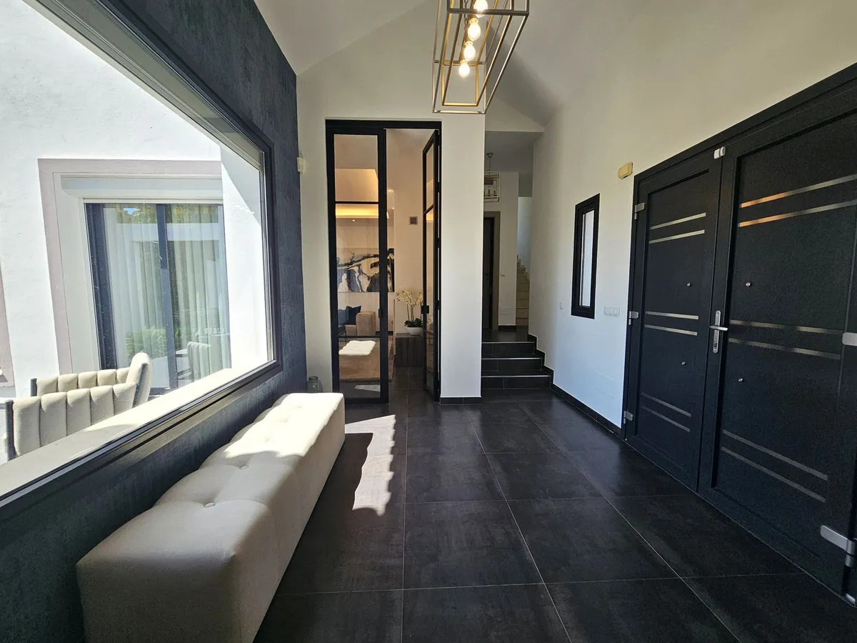 ffe2992b-ffdb-4787-967d-35f8e1382f27