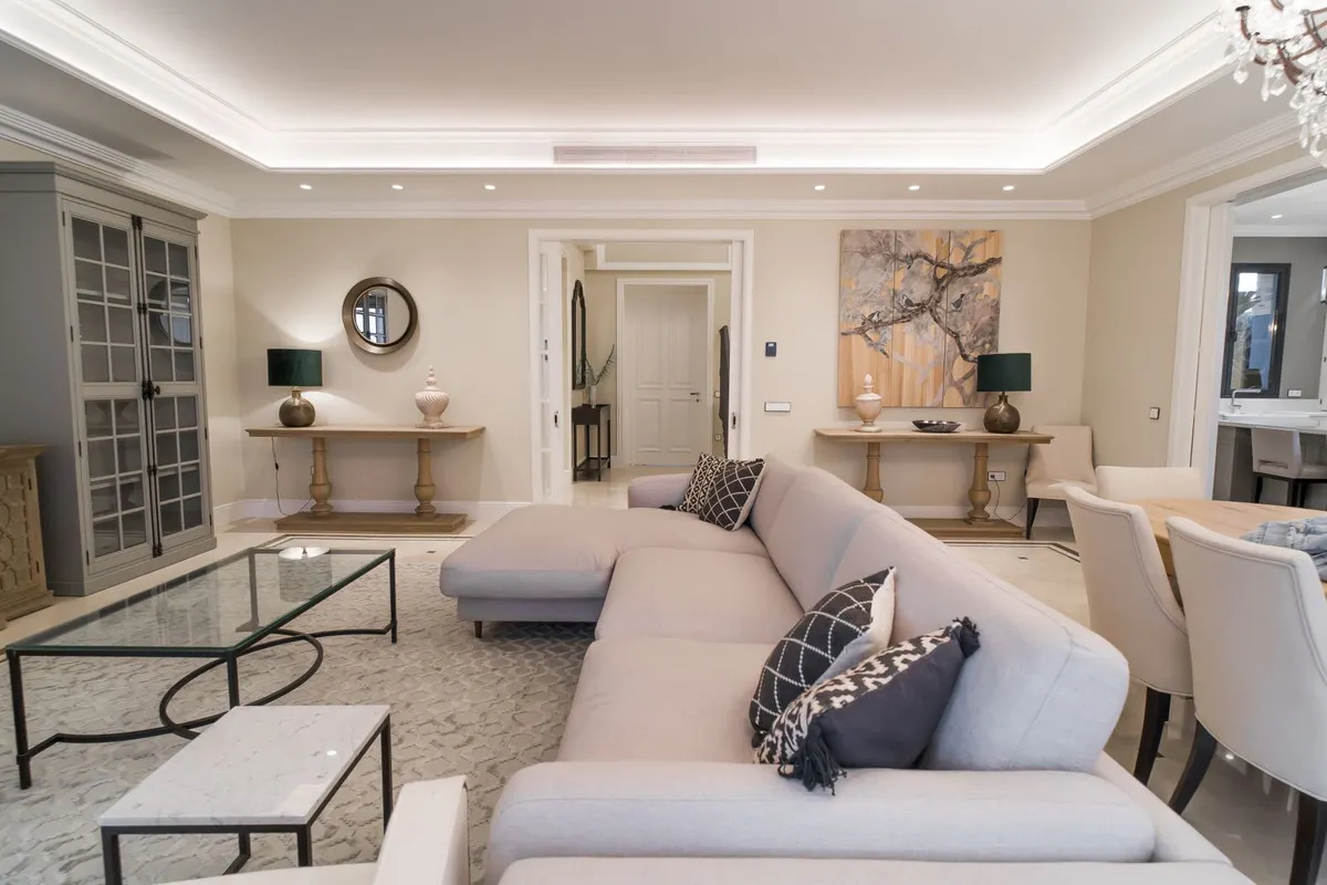 82f8eef2-52b9-4d19-9458-024a5df16548