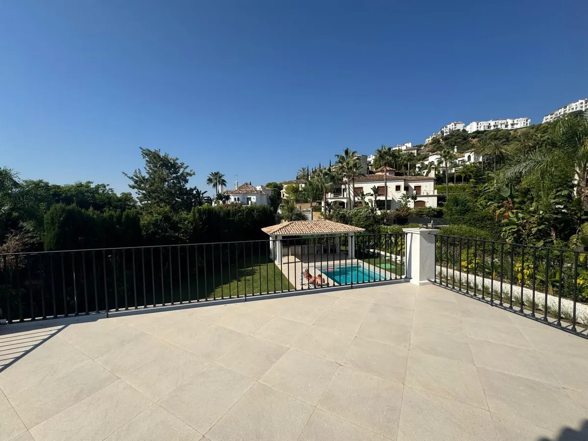 032e0f8f-f020-40c7-9e20-40532fa8e952