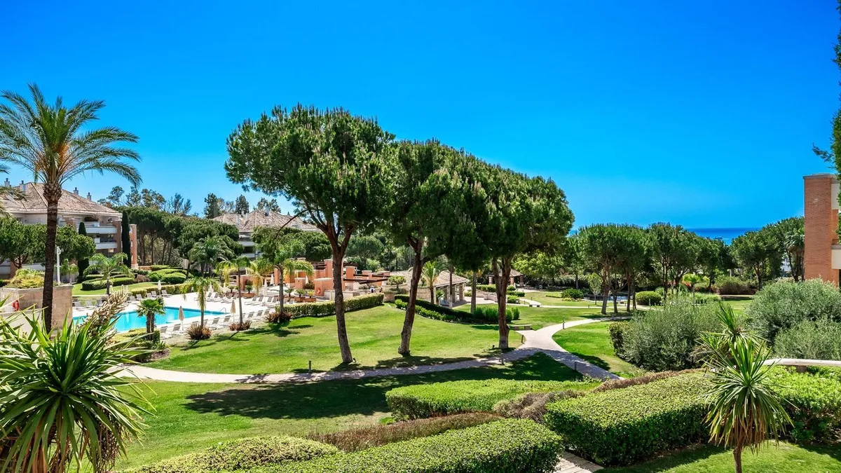 0525aee7-fc19-4bb3-8011-ea3d323544ee