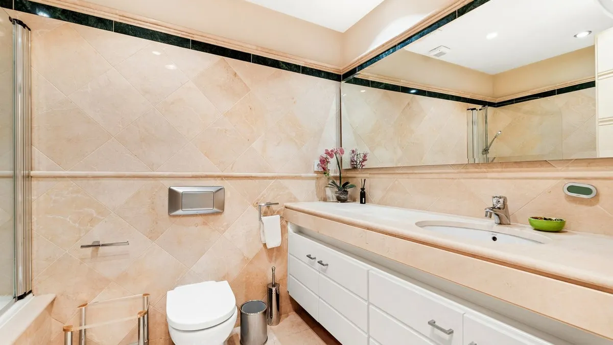 4f9fbab0-0ce2-4f5d-9b5e-36f971a3bbd7