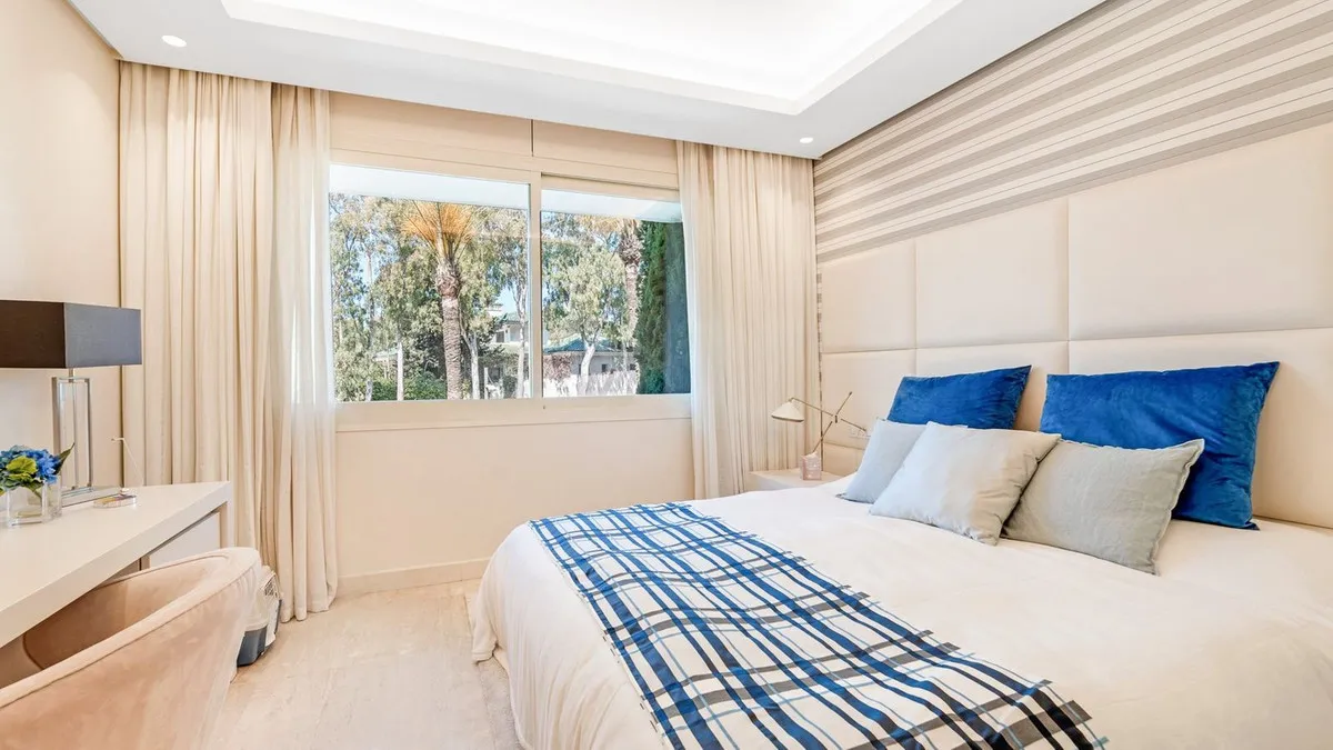 acc1f888-60d7-43e7-b17f-14b195dc9ce0