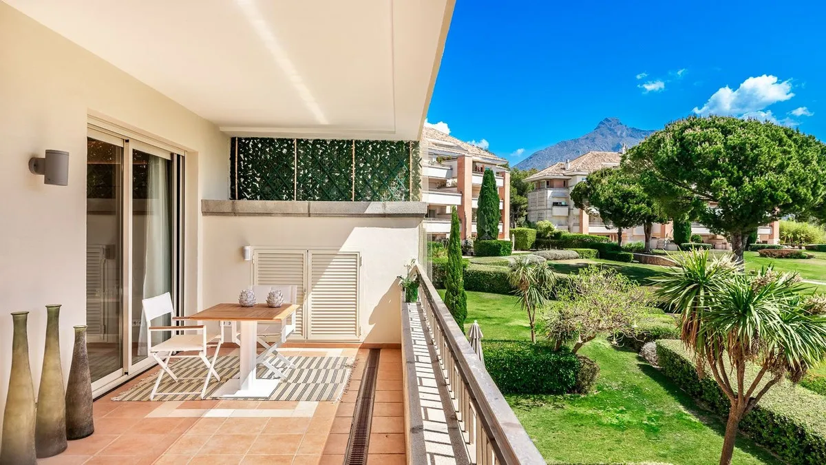 fade4665-c7d7-4985-ad8b-8a718b18967c