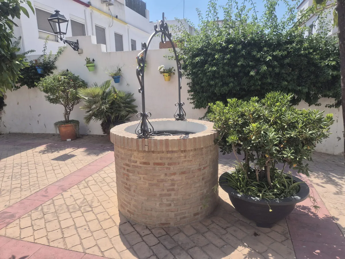 dbaa7b4d-3629-4cf8-a4fa-849146c5a3a0