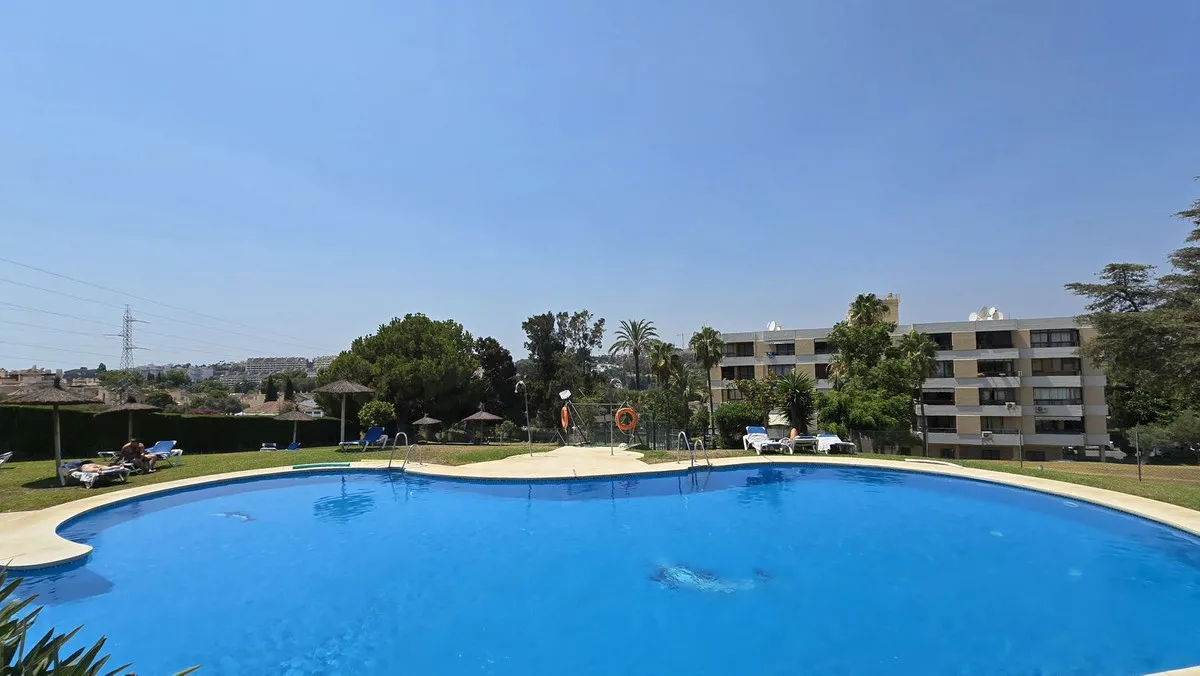 6c863068-d19f-4af7-bce7-a70c0b6b2ea4