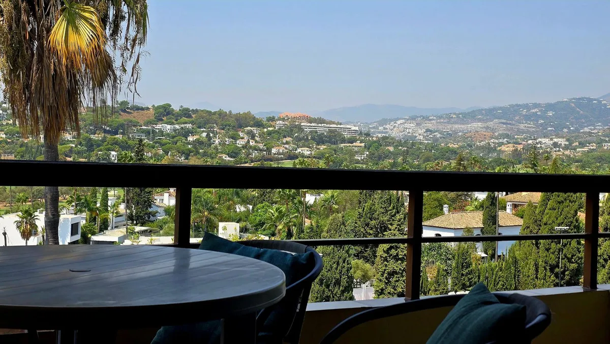 738ddcb0-dc75-475e-889f-7e5ae0f8f838