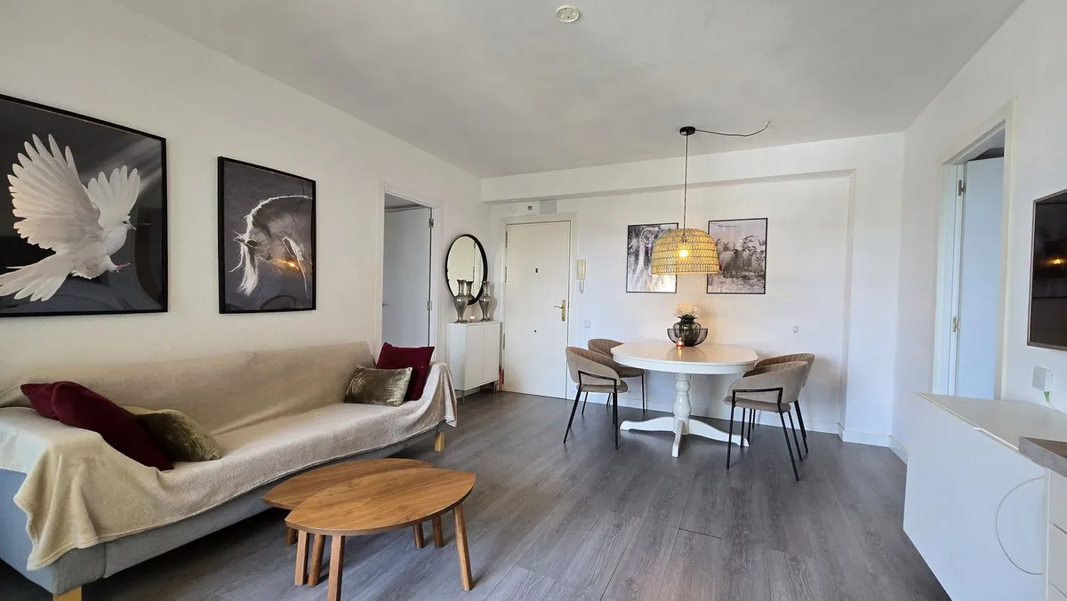 e7a3be5c-0885-4a60-b0ce-c73ff9242e80