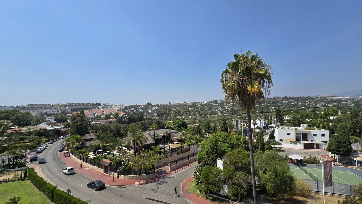 f15b0033-1d9d-400f-800c-0a7ea3e3d559