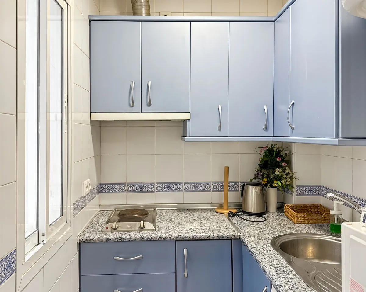 711c8efb-7069-4ec8-a6a7-65a2d586160a