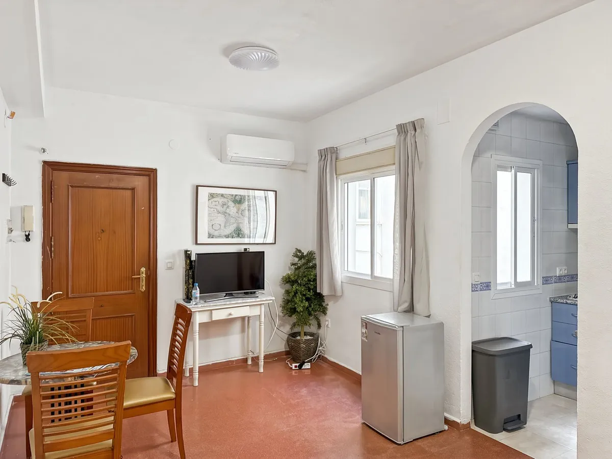 7d8e93bf-5b8b-49bf-a6b7-3919fe898b7a